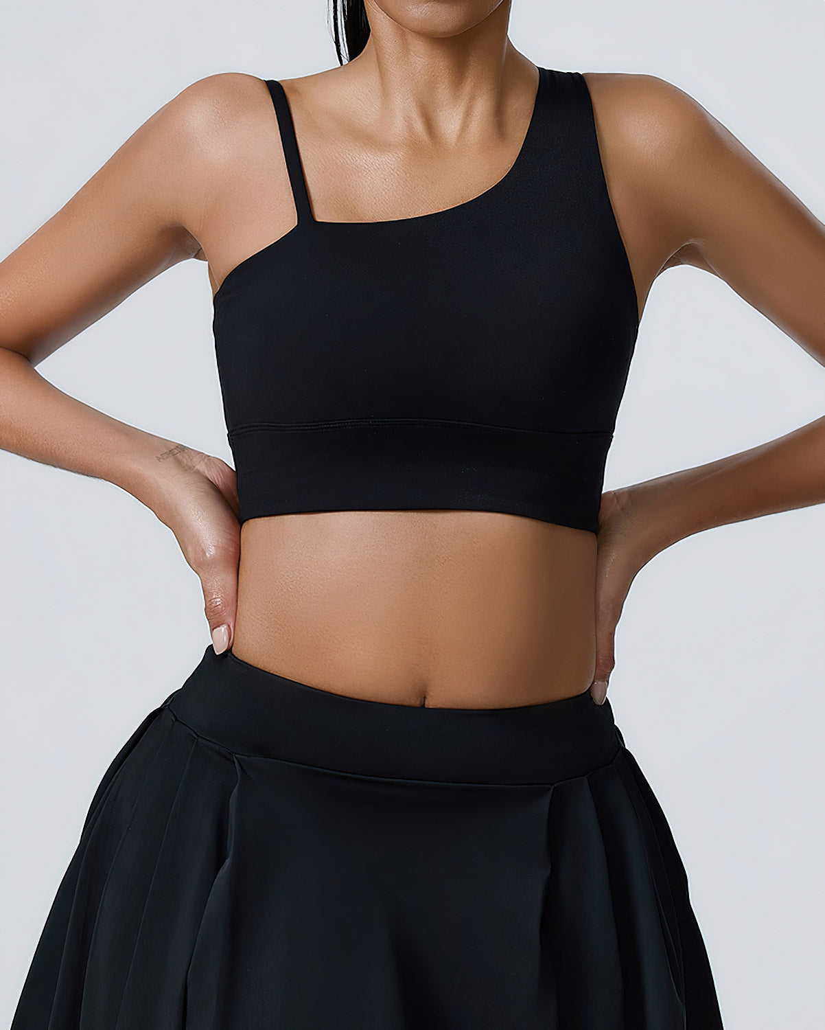Teresa - Shoulder Sports Bra - Black